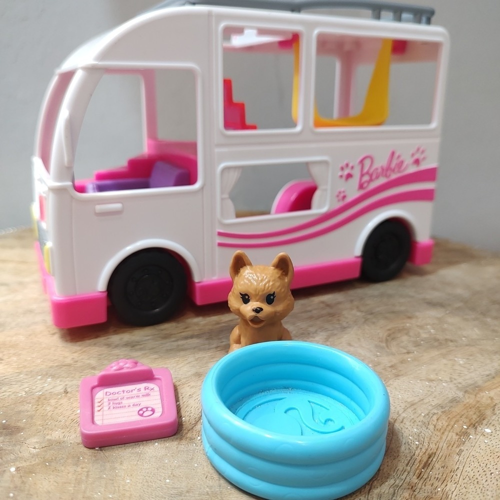 Barbie Pet Camper Mobile Dog Pool